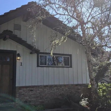 The Andiron Seaside Inn & Cabins-3